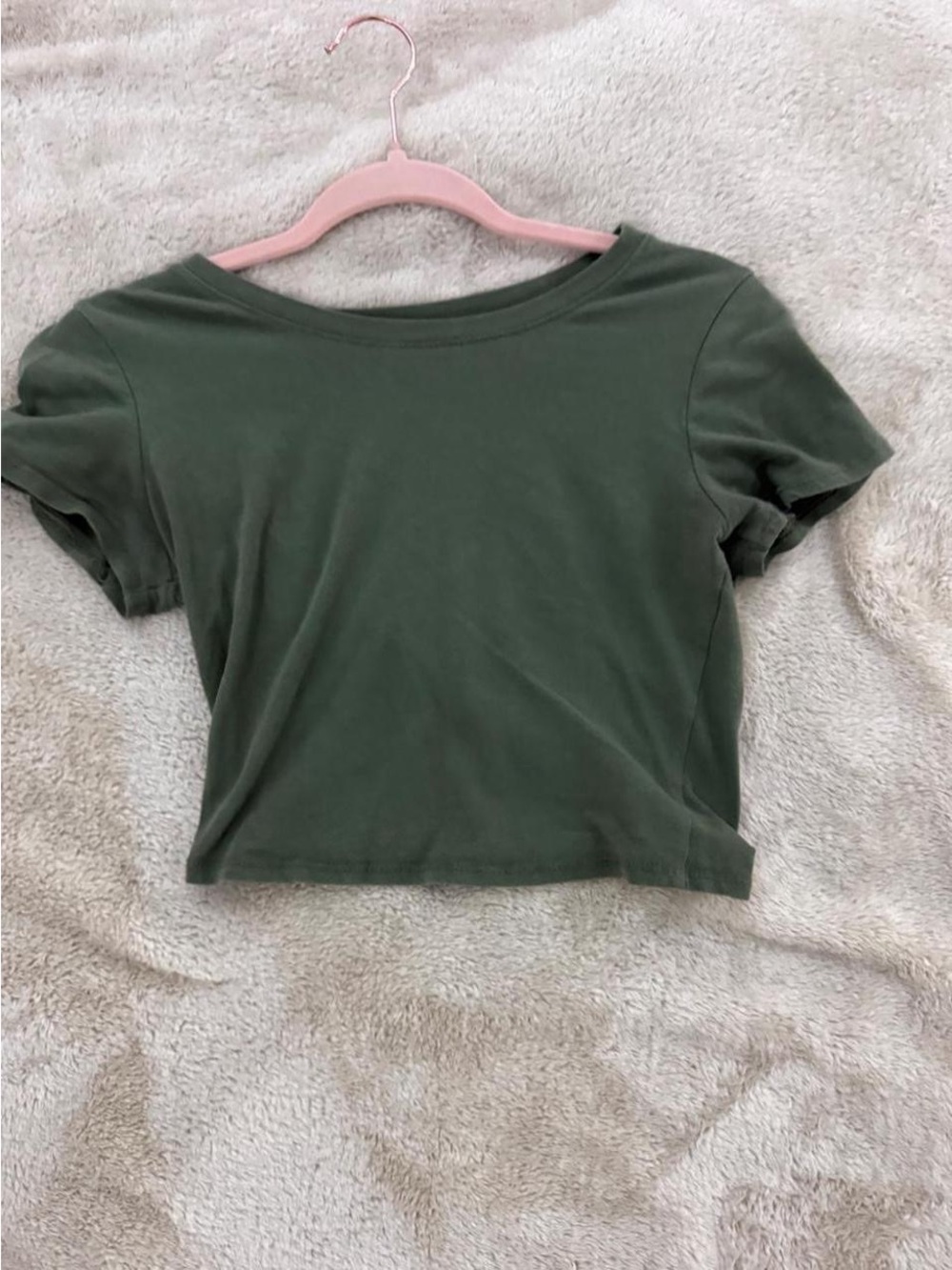 Women’s Olive Green Cropped Tee